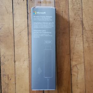 Wireless display adapter